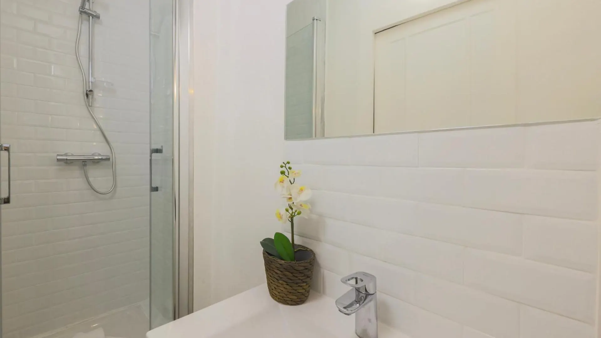 Apartment 1592 Opera District Comfortable Retreat Paris