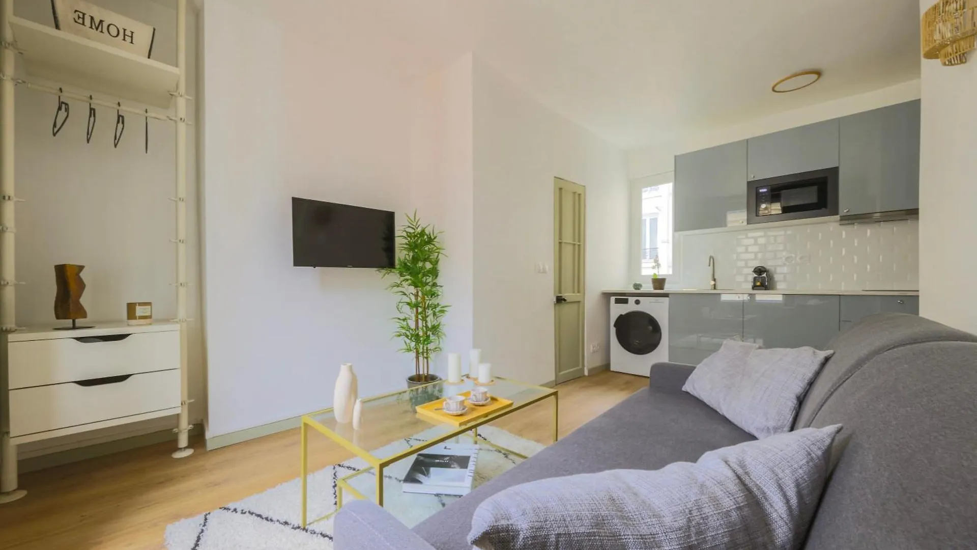 Apartment 1592 Opera District Comfortable Retreat Paris